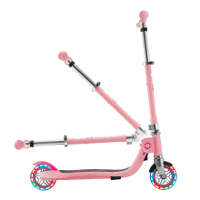                             Globber Dětská skládací koloběžka Junior - svítící kola - světle růžová                        