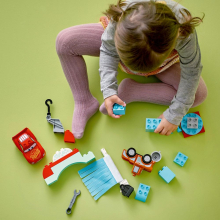                             LEGO® DUPLO® 10996 Na myčce s Bleskem McQueenem a Burákem                        