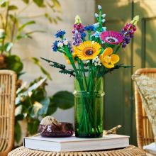                             LEGO® Botanicals 10313 Kytice lučního kvítí                        
