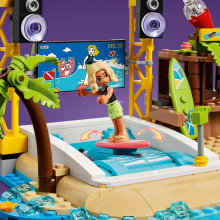                             LEGO® Friends 41737 Zábavní park na pláži                        