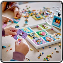                             LEGO® ǀ Disney 43221 100 let oblíbených animovaných postav Disney                        