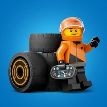                             LEGO® City 60442 Jezdec F1® se závodním vozem McLaren                        