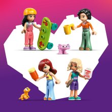                             LEGO® Friends 42687 Liann a její rodinný dům                        