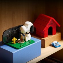                             LEGO® Ideas 21368 Peanuts: Snoopyho bouda                        