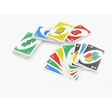                             UNO karty                        