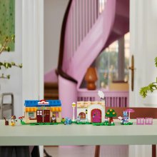                             LEGO® Animal Crossing™ 77050 Nook's Cranny a dům Rosie                        