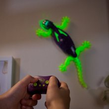                             R/C Hex Bots Fosforeskující gekon lezoucí po stěnách                        