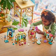                             LEGO® ǀ Disney Princess™ 43246 Disney princezna a její dobrodružství na trhu                        
