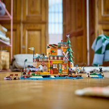                             LEGO® Friends 42626 Dobrodružný tábor s vodními sporty                        