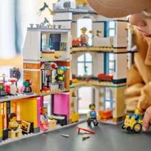                             LEGO® Creator 3 v 1 31141 Hlavní ulice                        