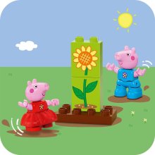                             LEGO® DUPLO® 10431 Prasátko Peppa – zahrada a dům na stromě                        