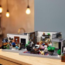                             LEGO® Icons 10291 Queer tým – byt „Úžo Pětky“                        