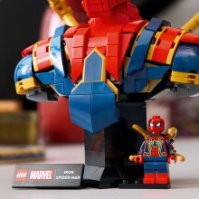                            LEGO® | Marvel 76326 Busta Iron Spider-Mana                        