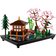                             LEGO® Icons 10315 Tichá zahrada                        