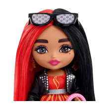                             Barbie Extra Minis - Červeno-černé vlasy                        